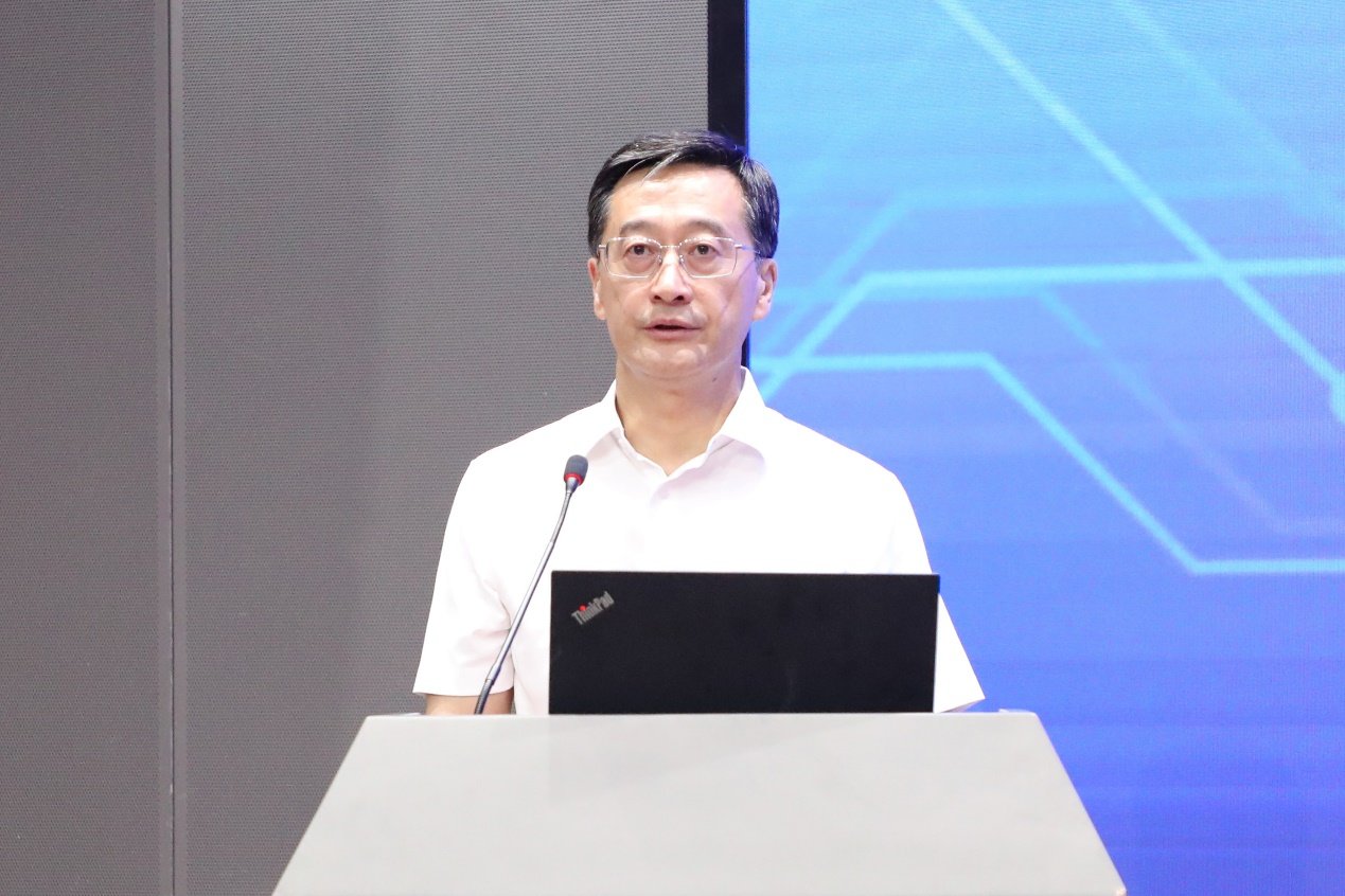 复旦大学芯片与系统前沿技术研究院院长