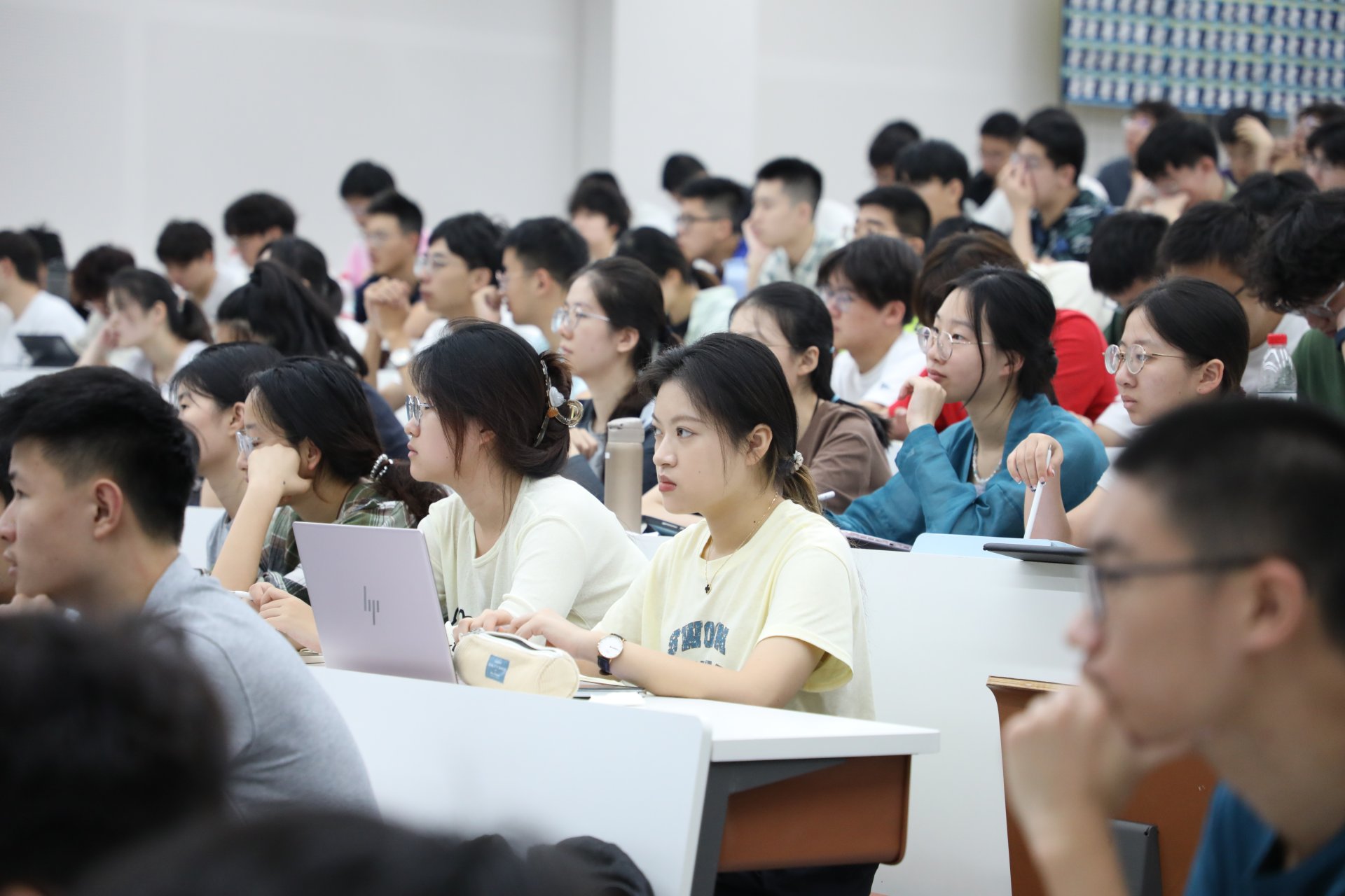 传承发扬以“空天报国